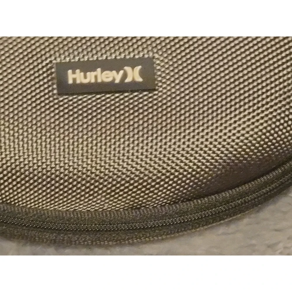 Hurley‎ X Sunglasses Case Gray Black Semi-Hard Protective Zipper Case Only EUC